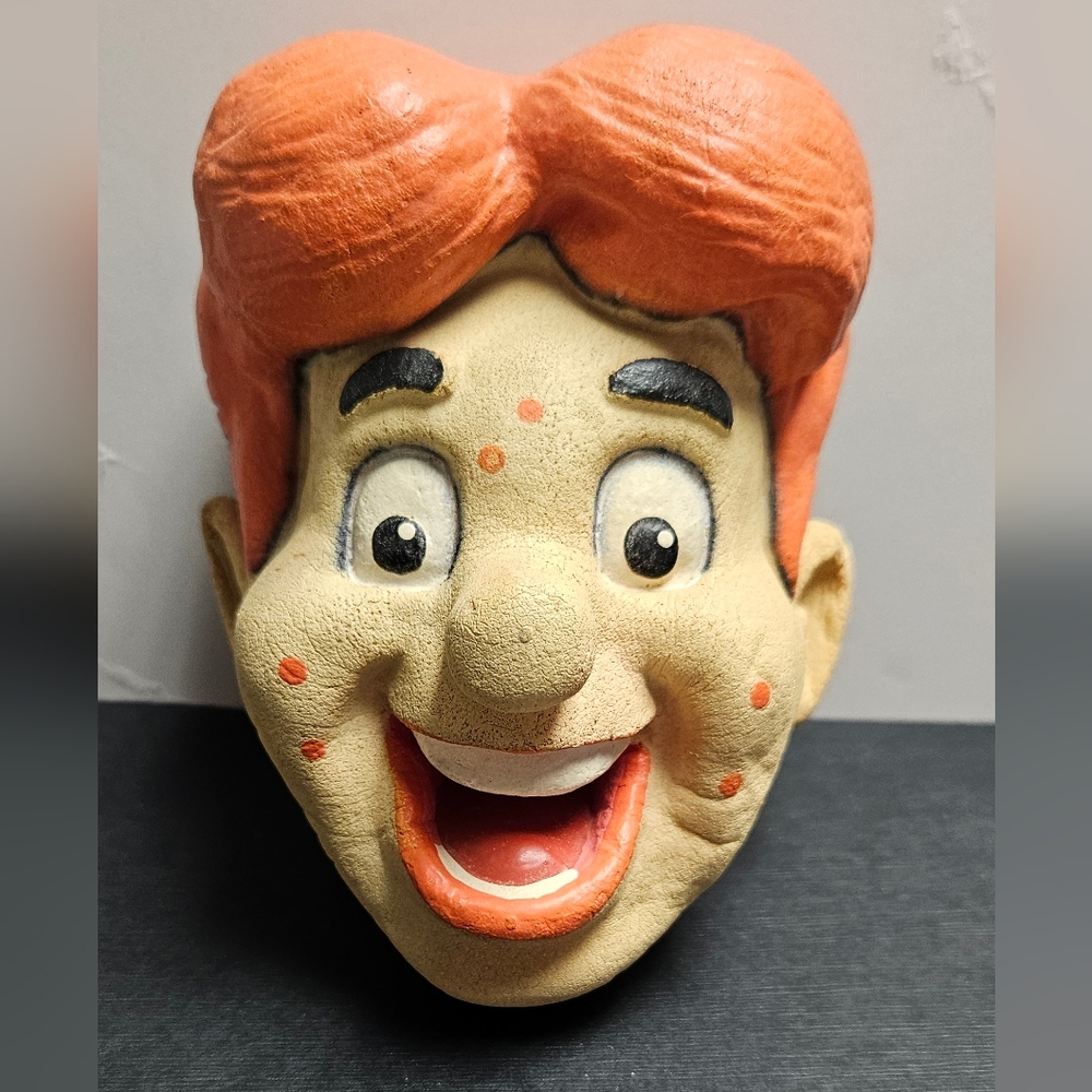 80s Fingertronic Archie Puppet Head